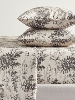 Pottery Barn Rustic Forest Percale Pillowcase King Set of 2